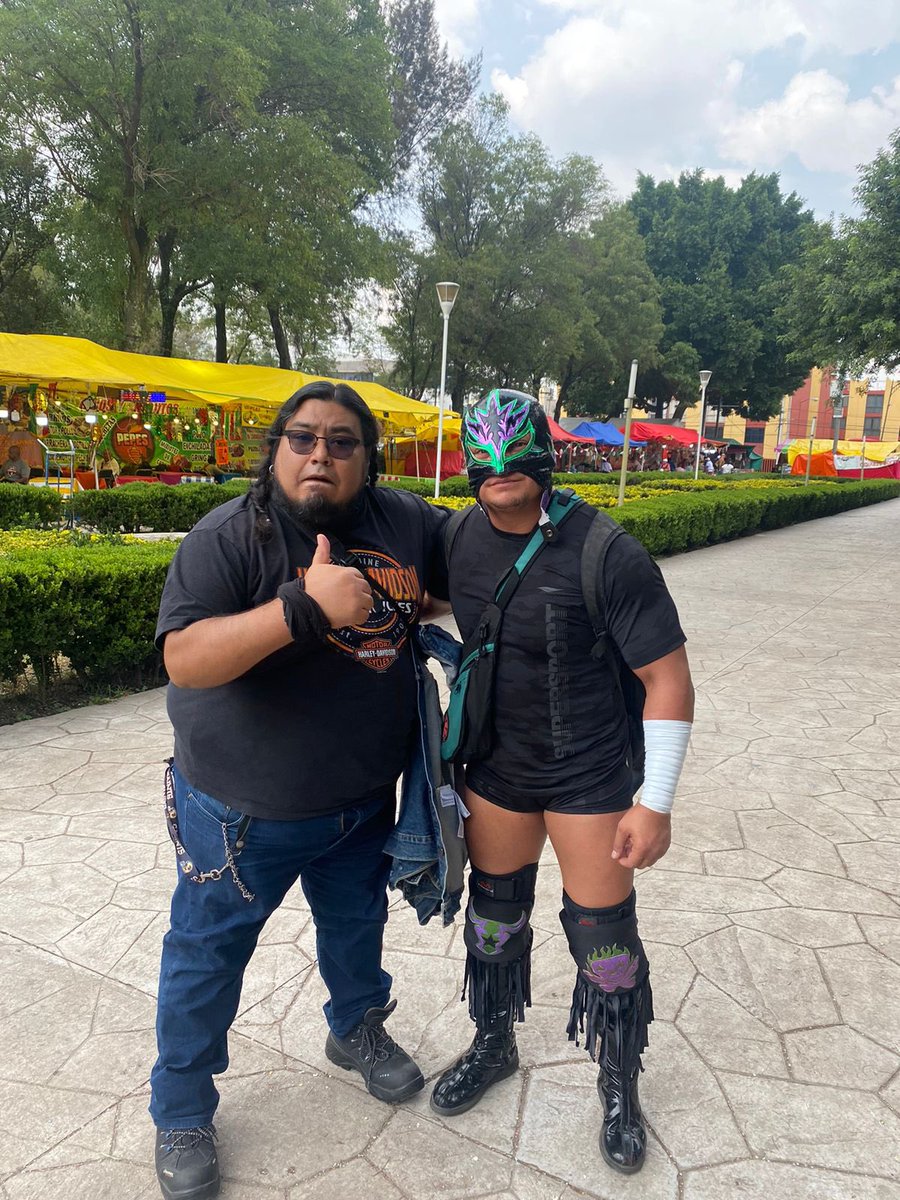 dvalentineblack's tweet image. Con la promesa: Super Nova. @LosRudosDelRock #LRDR