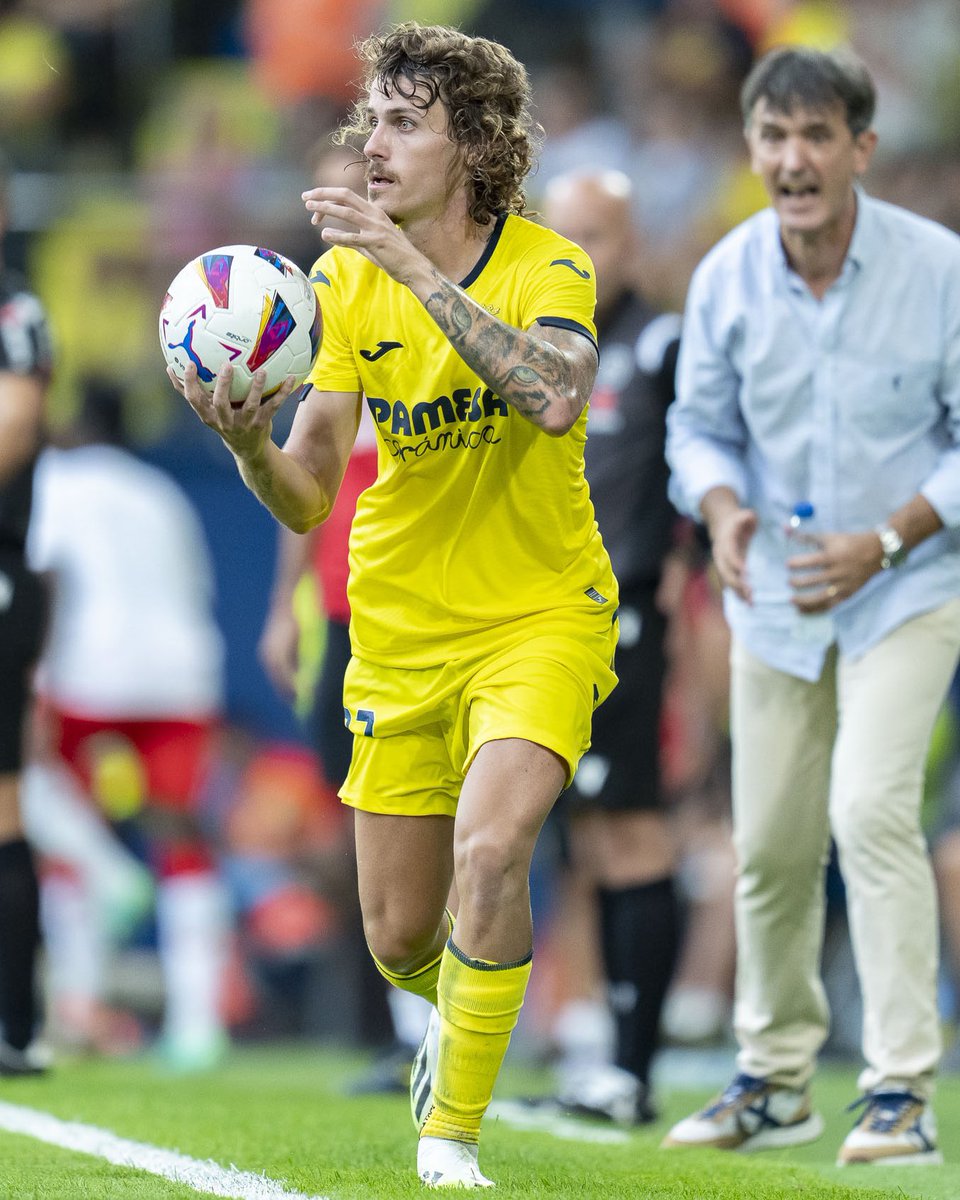 ⚽️👏🏼 El pasado fin de semana debutó en @LaLiga con el @VillarrealCF @carlosromeroo11. El actual lateral izquierdo del submarino defendió los colores de nuestro club durante dos temporadas. ¡Enhorabuena! Te deseamos un futuro muy exitoso en la élite.