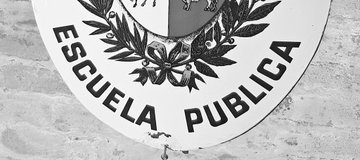 florithector's tweet photo. Si el Dr. Silva renuncia a CODICEN para ser candidato, por primera vez se usará la ANEP como plataforma política.
La Ed.Pública vareliana exige laicidad, autónomía y compromiso.
¿Será hora de extender los 5 años de inhibición a los directores del BPS a la ANEP?
(Constit. Art.195) https://t.co/ffvgvOCzWB