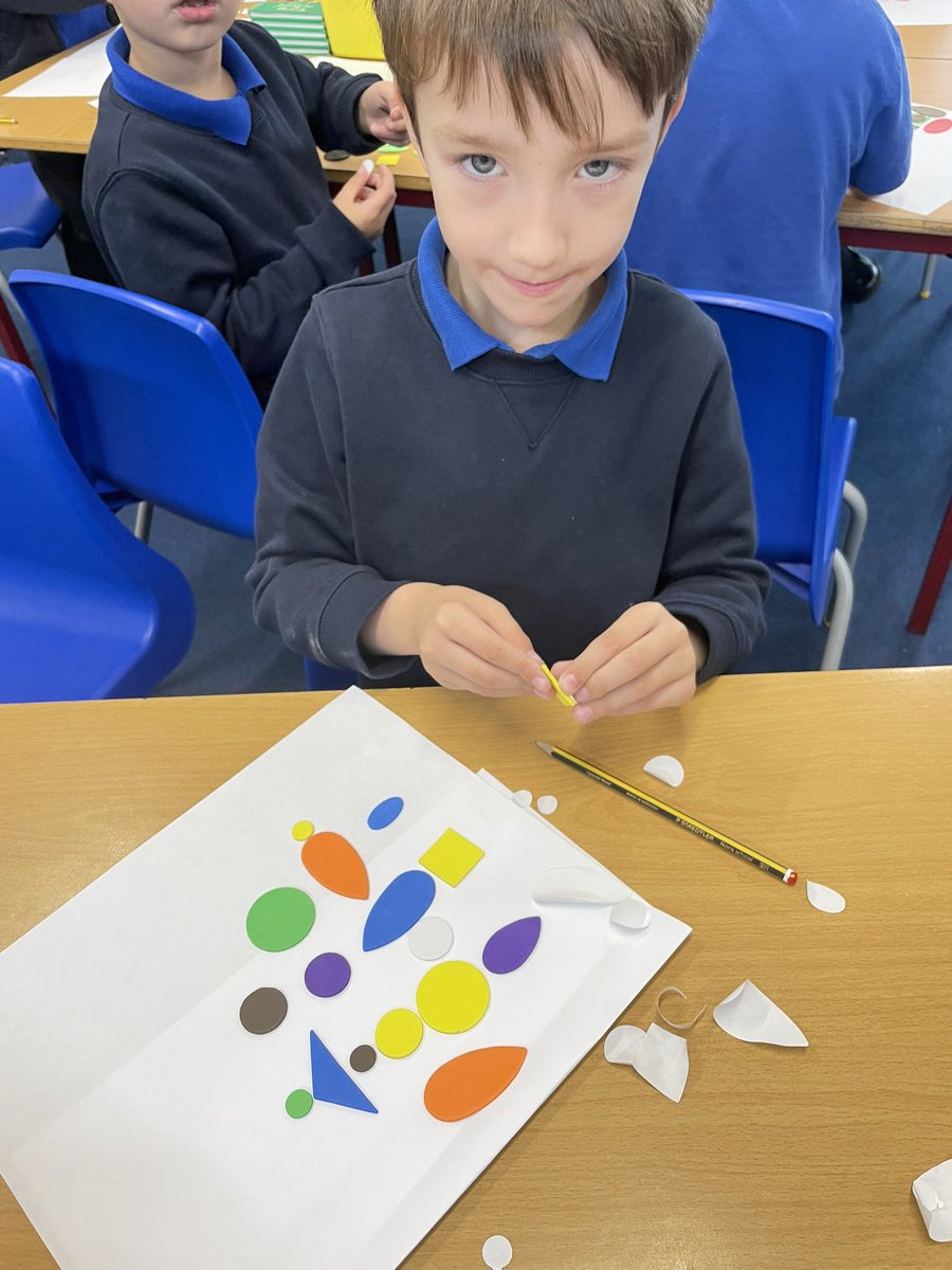 missk_reynolds's tweet photo. Yr2 have had a great time learning how to make cylinder seals, then making impressions in clay - direct links to our Mesopotamia History Unit #LionLearningPathways #CrossCurricular #BroadandBalanced #WeAreHistorians #Knowledge #Skills @DaleJukes @LionAcTrust #substantative https://t.co/mBhE2g3m4U
