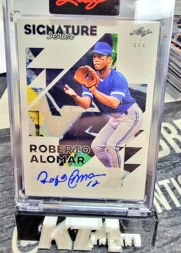 KTAuthentics's tweet image. Recent Hits from @Leaf_Cards Signature Series Baseball #ktabreaks #LeafCards #LeafBaseball #LeafSignatureSeries #Baseball #MLB #Baseballcards #sportscards #collect #groupbreaks #casebreaks #breaks
.
.
.
Join a group break at 
ktabreaks.com