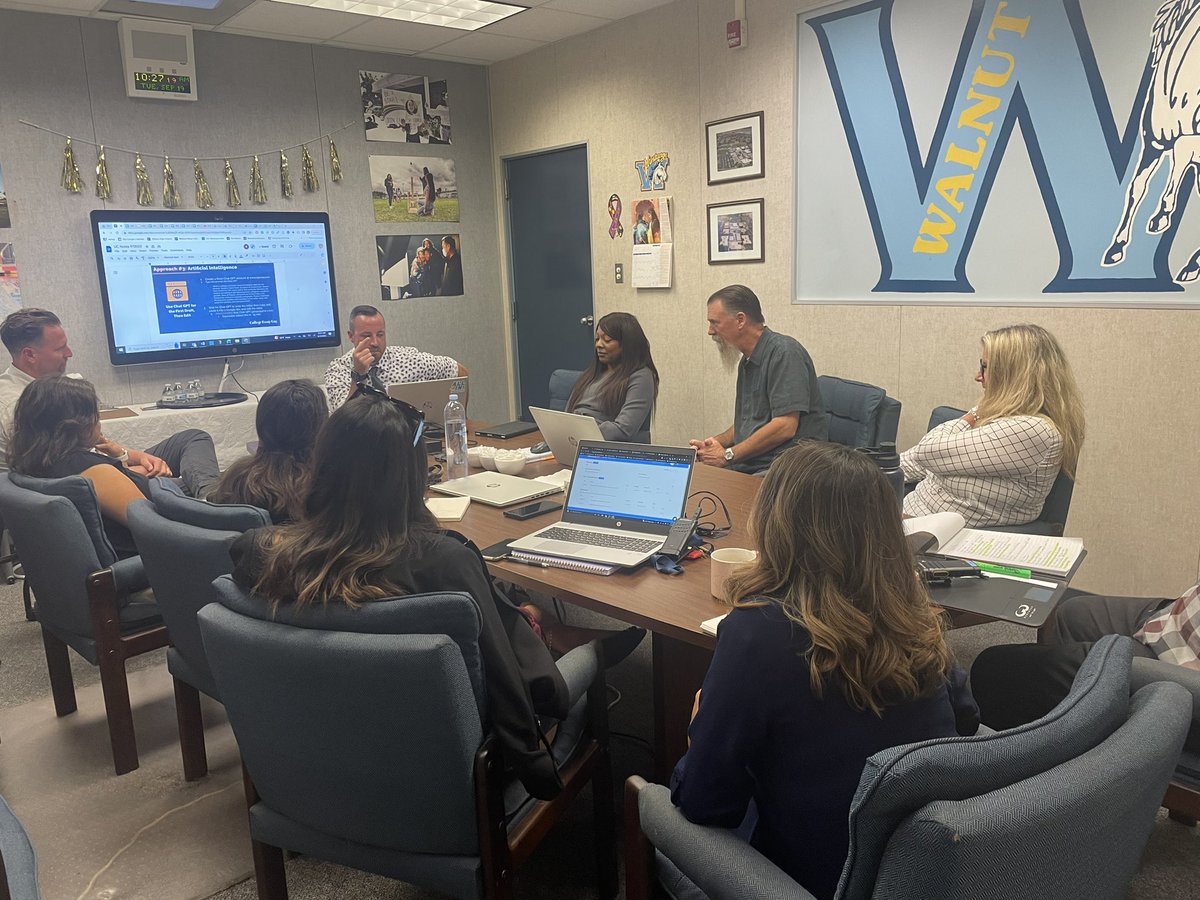 Our <a href="/Walnut_Mustangs/">Walnut High School</a> Jr/Sr GLCs led the rest of the team in a great collaboration on all things UC apps and admissions. We are so excited about college application season