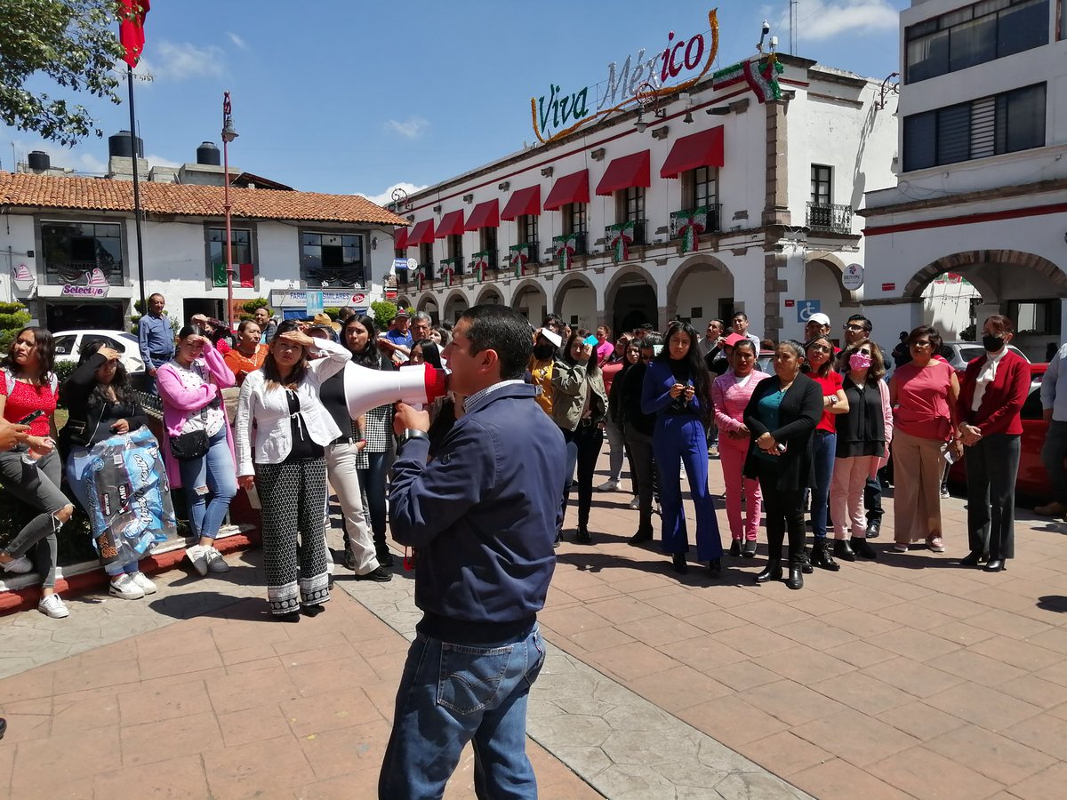 leopoldoolguin's tweet photo. #PoloOlguínSecretarioAytoJilotepec Con la presencia del Lic. Rodolfo Nogués, Pdte. Mpal. de Jilotepec, se llevó a cabo el Segundo Simulacro Nacional 2023, cumpliendo los Protocolos de Seguridad y Evacuación.
Trabajando de ❤️por Jilotepec! https://t.co/RCPpOGHI7e