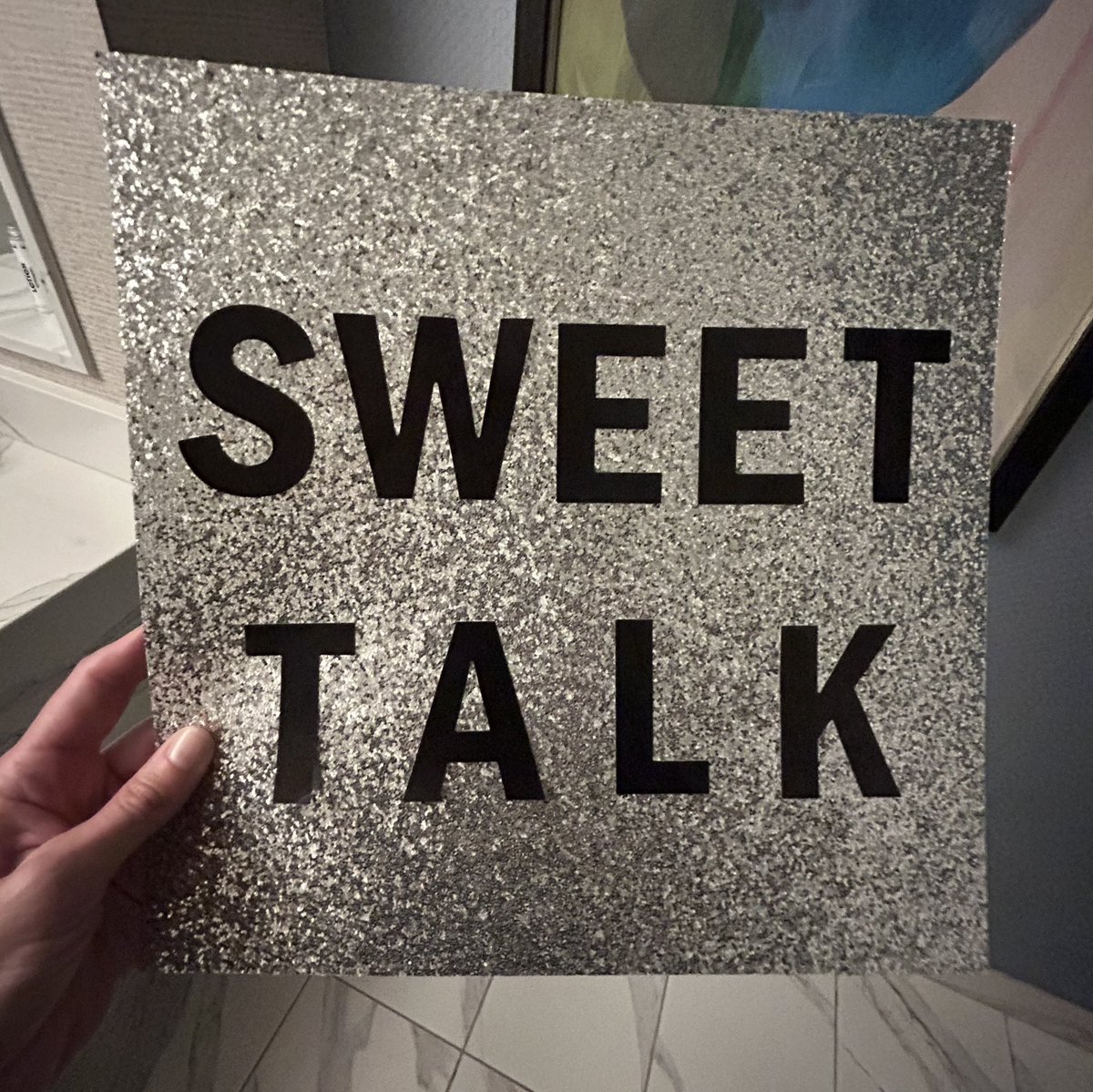 tazkitty's tweet photo. @thekillers amazing Reno night 1…excited for night 2!! my Sweet Talk song request sign 🪩 https://t.co/AseqITHx9k