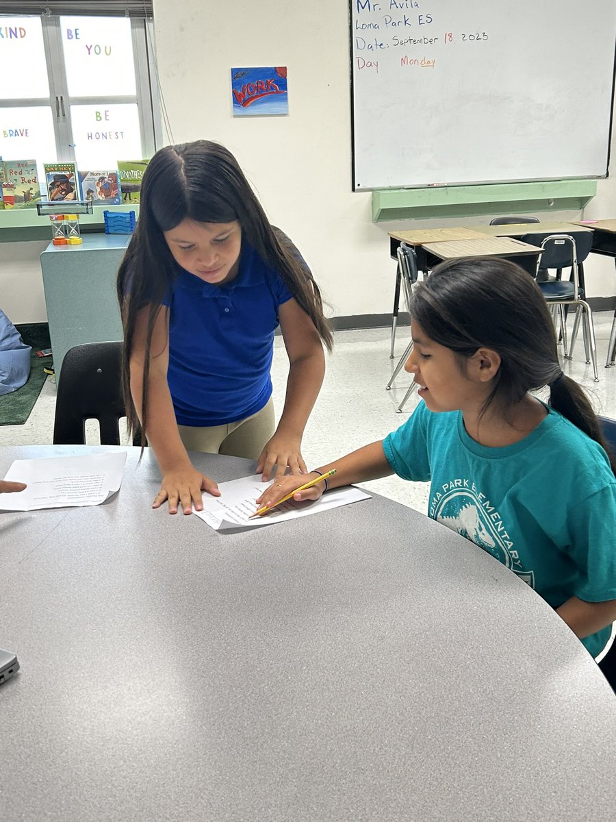 JoeAMontalvo's tweet photo. This morning at Loma Park Elementary in Mr. Avilas classroom it was inspiring to see students take ownership of their learning. Students enjoyed the activity and level of support provided by Mr. Avila. #MakingADifference @DrH_OnTheEdge @DT_EISDSpecEd https://t.co/AMv0wP8ztq