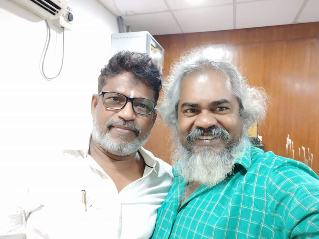 kayaldevaraj's tweet photo. 'யோகி', 'வெள்ளை யானை' ஆகிய படங்களில் என்னை இயக்கிய சுப்பிரமணியம் சிவா 🌹
@DirectorS_Shiva #Dhanush #Yogi #VellaiYaanai https://t.co/ANeFZ4REbp