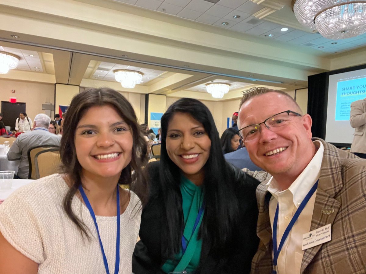 McDowellTechCC's tweet photo. A team from McDowell Tech attended the Latin X Ed Summit at the Dreams to Action conference in Greensboro. People from across NC gather to share how they are helping the Hispanic Community to get better education opportunities!
#learngrowdream #latinxeducation #communitycollege https://t.co/948KNmjOwc