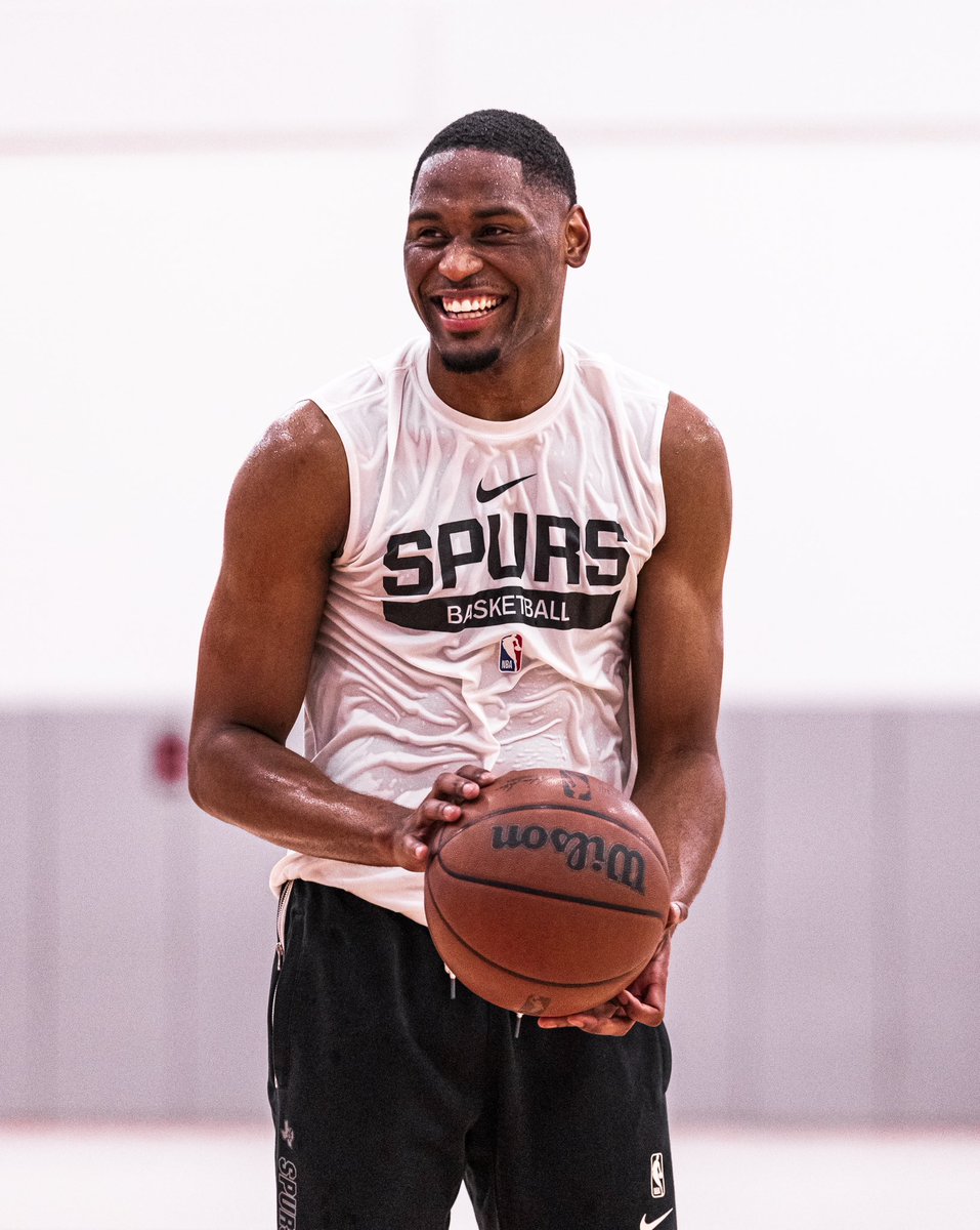 OhioStateHoops's tweet image. Great having @MalakiBranham back in our gym this afternoon 😁

#DevelopedHere #GoBucks