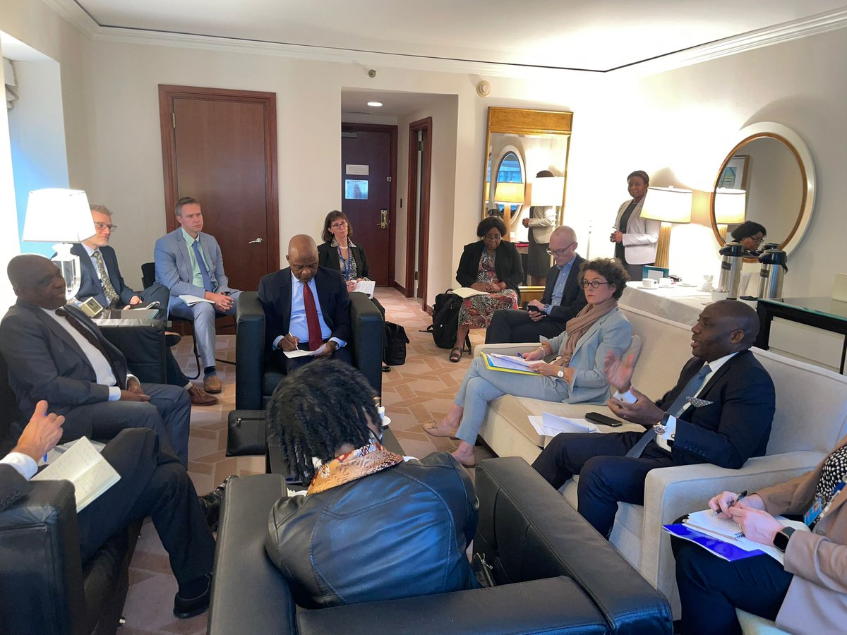 DrTunjiAlausa's tweet photo. Participated in a productive #UNGA sideline dialogue about "Health Security and HIV/AIDS as a Foreign Policy" hosted by the Bureau for Global Health Security and Diplomacy (GHSD).... 1/2 https://t.co/YIVcmNpIJA