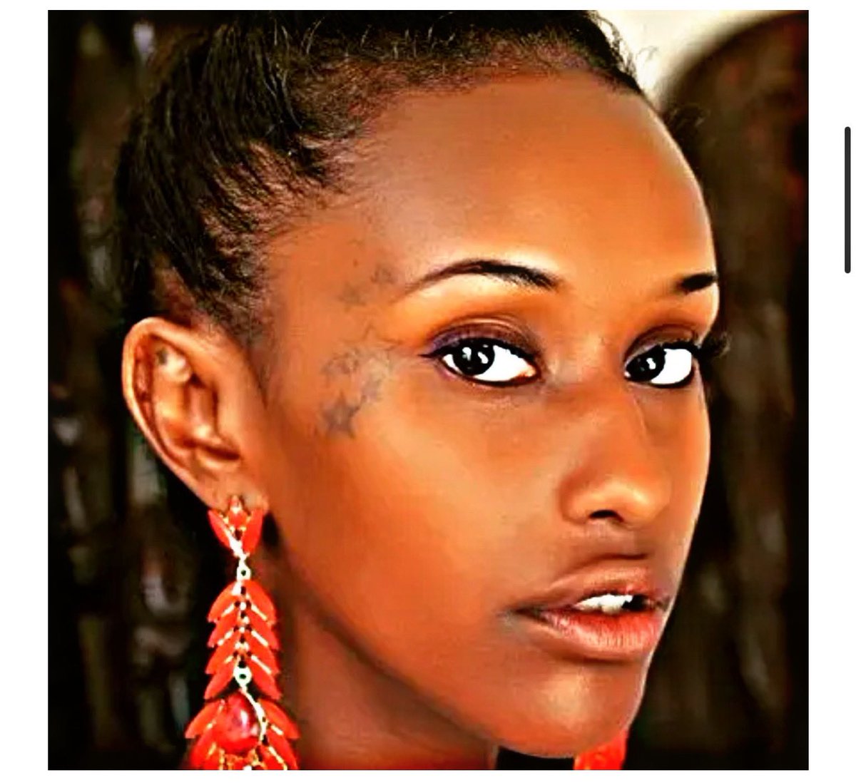 celebriD's tweet image. 🚨LAST UPDATE UNTIL INVESTIGATION CONCLUDES🚨

Detective Latrice Thornton with the Houston police called me. She was assigned this case on Friday. She stated today is the first day she is working on it. I emailed her all of the proof that Roda is scamming. I also gave her my