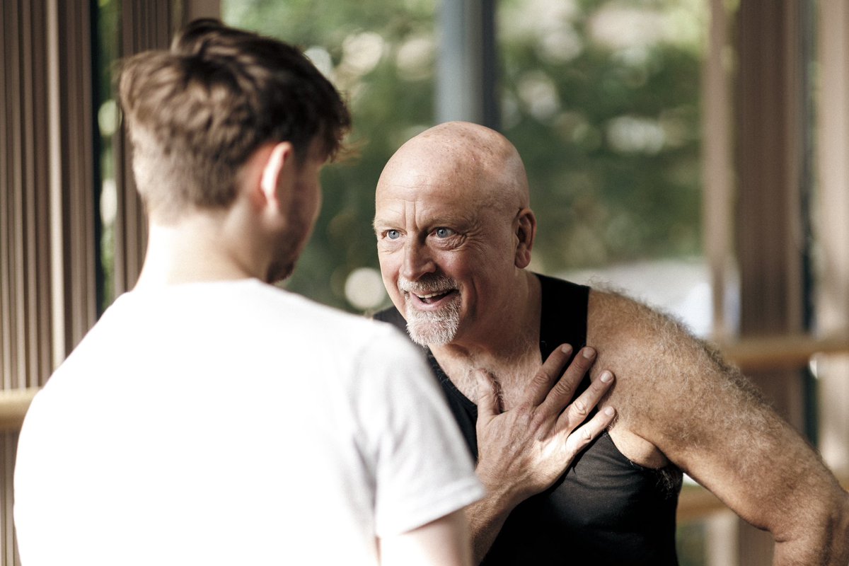 thestorycellar's tweet image. Devised Theatre - finding story and sharing with inventive surprise!

@BOVTS #foundationcourse #devising #summercourse #storytelling #actortraining 

📷edwardjfelton