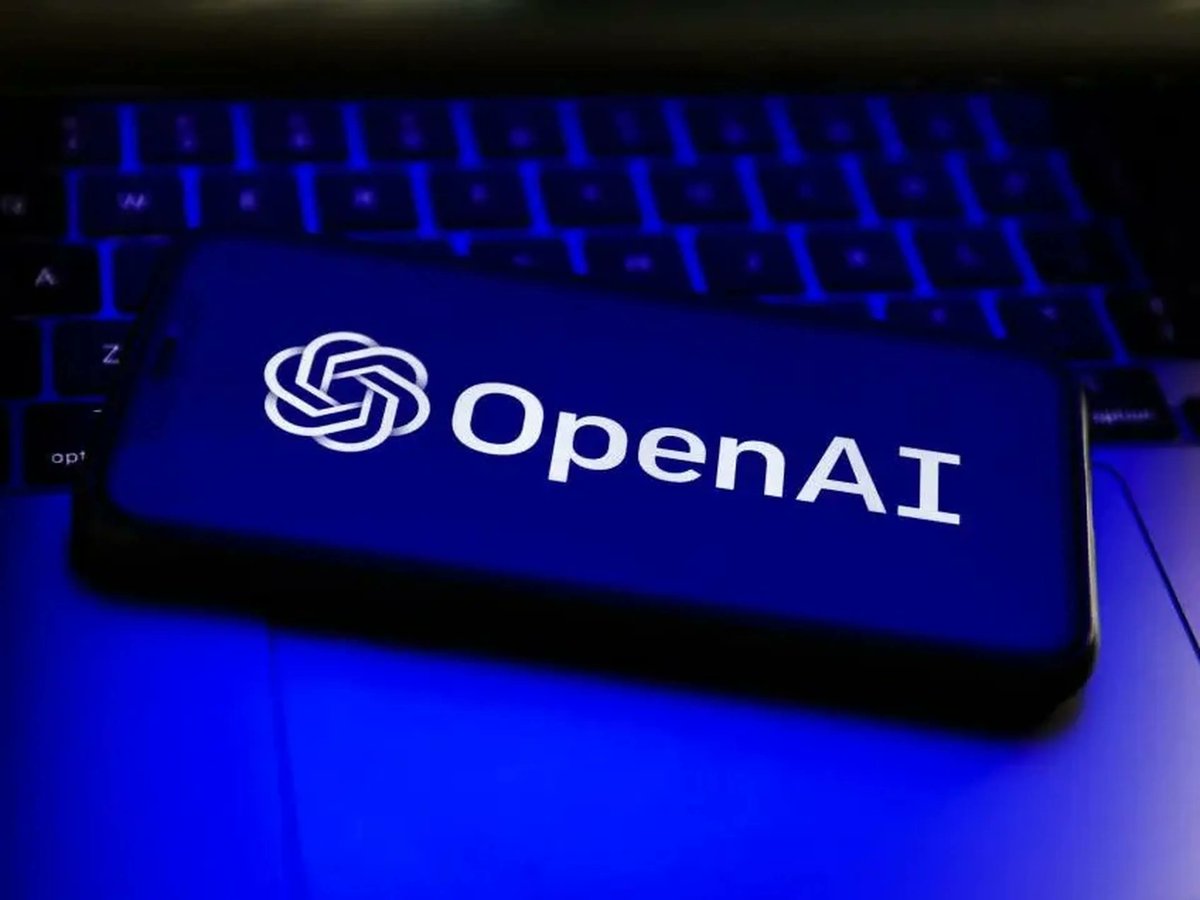 openideas_net's tweet photo. [CHAT GPT] Veja um ótimo prompt para criar um e-mail profissional em alguns segundos: 🎯

✅ "Elabore um rascunho de e-mail profissional para [situação]"

Simples, não é mesmo? Não se esqueça de fazer as edições necessárias! 😎🚀

#ChatGPT #Prompts #TrabalharOnline #Remoto https://t.co/5puELehlp3