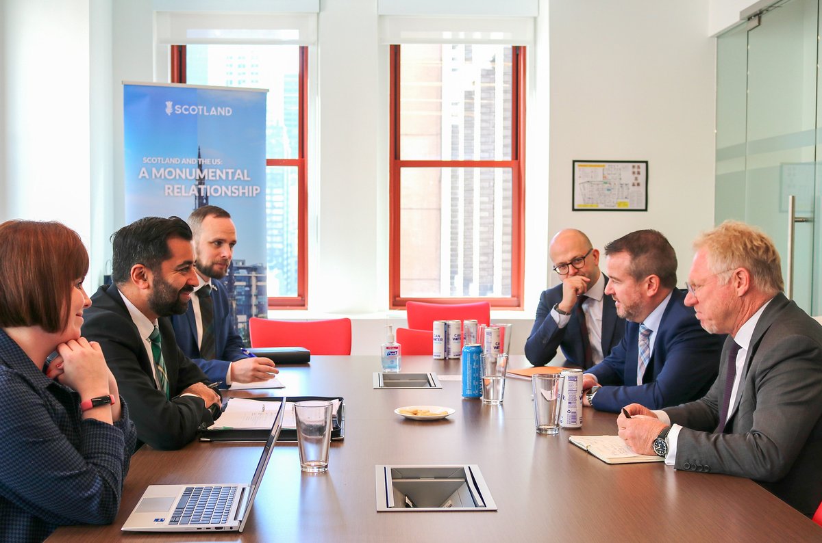 ScotGovFM's tweet photo. As part of #ClimateWeekNYC engagements, First Minister @HumzaYousaf met with Mark Dooley and Stephen Moir of @Macquarie and Jonathan Cole from @coriogeneration.

They discussed the importance of Scotland’s financial sector in taking action to accelerate the energy transition. https://t.co/f5HUYrmfyN
