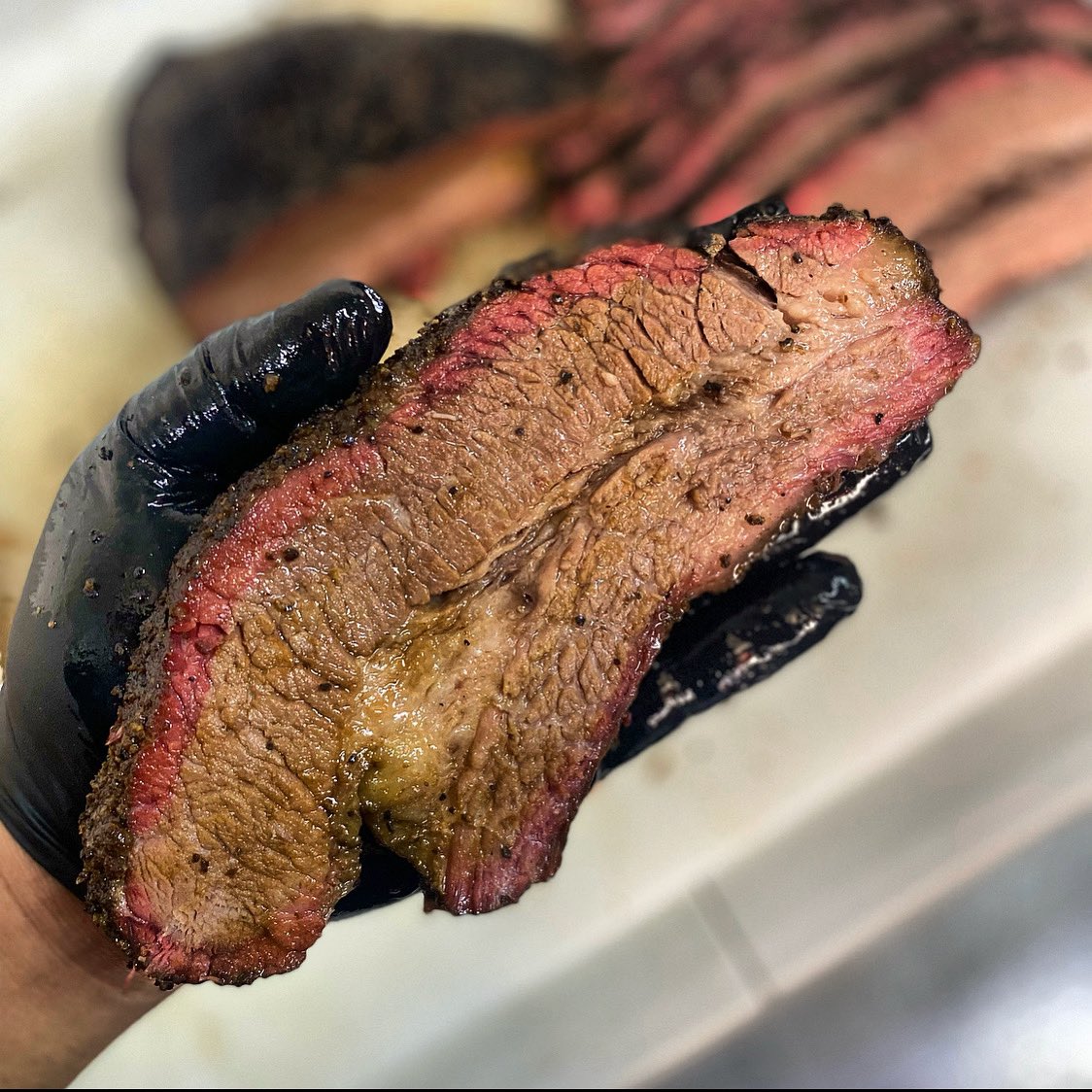 SmokinBrosJB's tweet image. “It&apos;s me, hi, I&apos;m the problem, it&apos;s me.” 🙋🏻‍♂️

#BrisketMafia #Texas #SupportYourLocalPitMaster #SmokinBrosBBQ #PuroPincheSmoke #IWantAllTheSmoke #SupportLocal #BrisketCartel #Beef #TexasBrisket