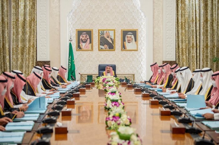 SaudiNews50's tweet photo. عاجل:

خادم الحرمين الشريفين:

مناسبة اليوم الوطني تعبر عن الاعتزاز بتاريخ هذا الوطن وأمجاده، والفخر بما تحقق له من عزة ومنعة ومنجزات يُتباهى بها بين الأمم، والتطلع إلى مستقبل أكثر إشراقاً وازدهاراً.

- https://t.co/9IbT7Ia5jT