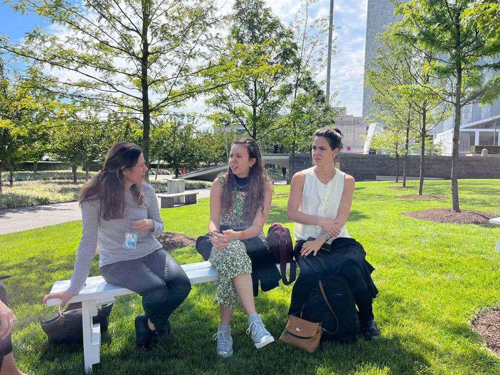 youngo_unfccc's tweet photo. Inspirational discussions at the #SDG Action Day Summit! 🌎 YOUNGO's bilateral meeting with @UNDP delved into COP collaboration, the Dear World Leaders initiative, and UNDP's support at LCOYs and RCOYs. 
A promising step towards a brighter, greener future! 💚🤝 

#SDGSummit #UNGA https://t.co/c1ceZJEP7z