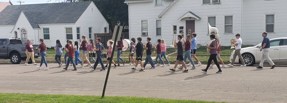 We love it when the Junior High Marching Band is practicing....we all get hear their wonderful music at Central Office! 
#npspanthers