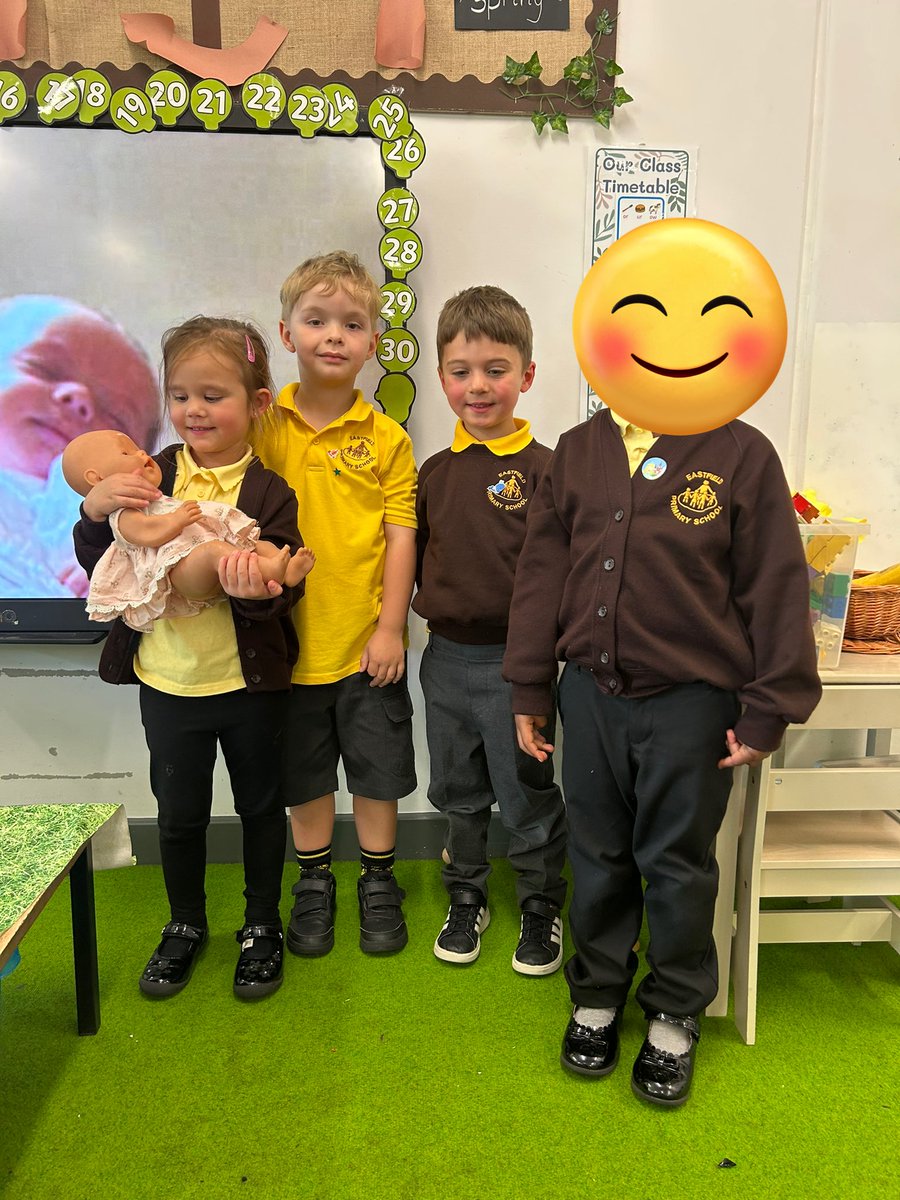 EastfieldPSHull's tweet image. Today in RE, FWK learnt all about how Christian’s welcome a new baby into the world during their baptism celebration. We shared photos of family christenings, watched a video of a typical service and then acted out our own with our class doll 😊 #epsFWK #epsRE ⛪️