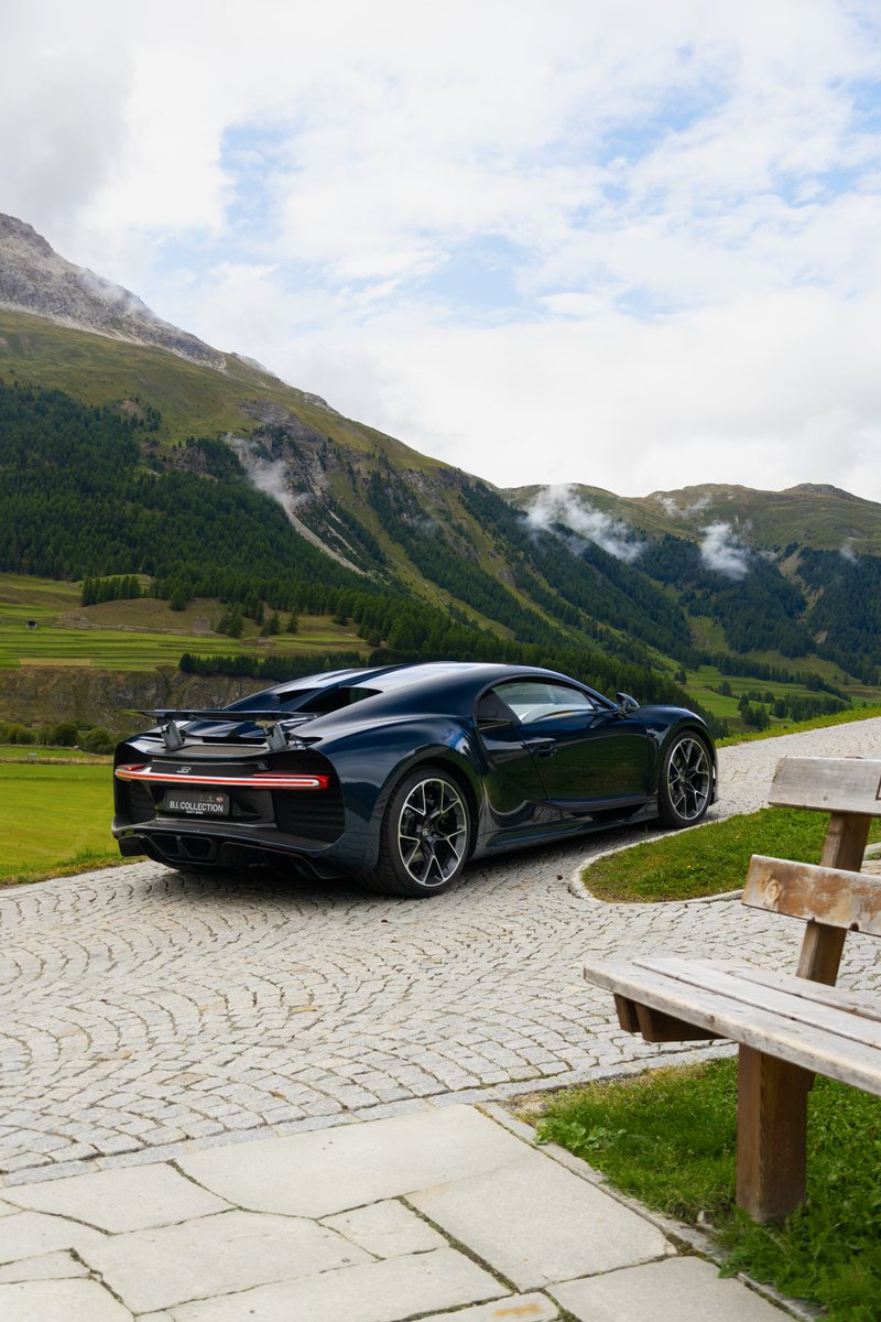 LaMontre18's tweet photo. Je suis fier de vous montrer le shooting réalisé avec Bugatti Gstaad lors de l'automobile week de St Moritz 🇨🇭🚀 https://t.co/RTvMXXLN3O