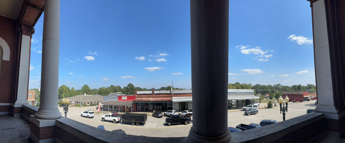 JudgeKevinHall's tweet photo. Multitasking at its finest - tackling legal matters while drinking in this view from the office balcony in Chambers County today. https://t.co/mCeFNBTMOV