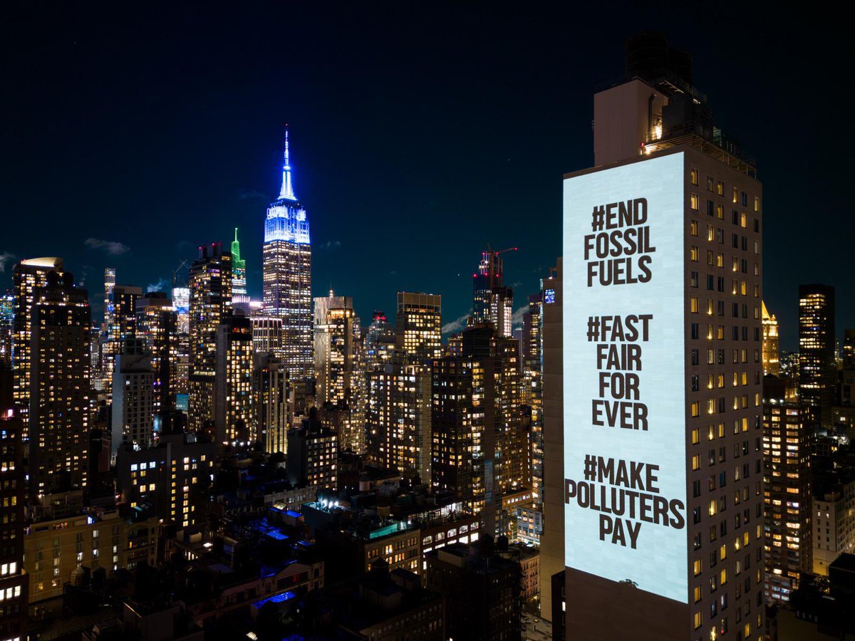 HELL YEAH! Activists pulled off these huge projections in NYC last night directly connecting Big Oil companies to the climate disasters they’re fueling. It’s time to #MakePollutersPay.