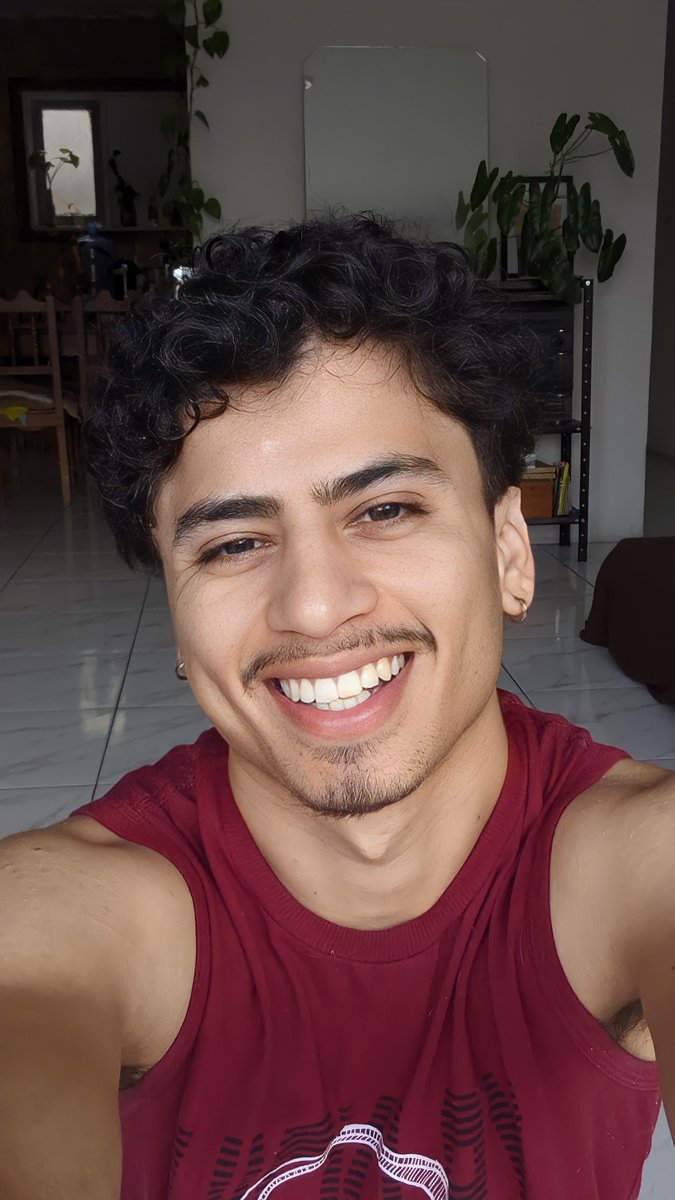 SoyTeus's tweet photo. As vezes  um sorriso pode abrir caminhos. https://t.co/hC8TKXBPSQ