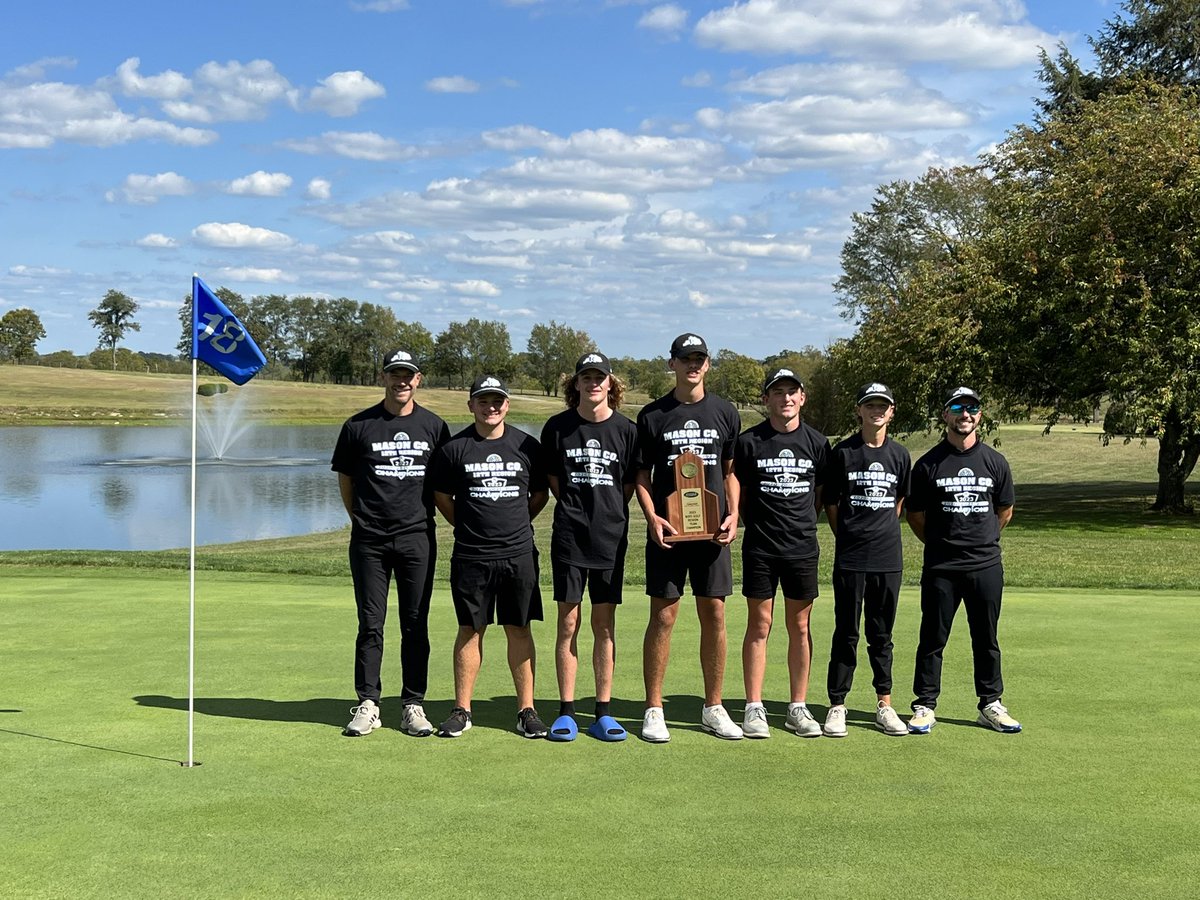 4 Peat Region Champs🏆🏆🏆🏆

First time this has ever been achieved. These kids worked every waking moment this season to accomplish this. 

Jobs not finished though. Now on to Winchester next week where we get a chance to go to Bowling Green.