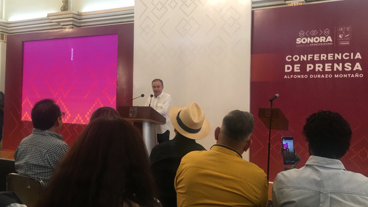 No se trata de complicarles la vida a los usuarios sino de facilitárselas. No habrá cortes de luz en los domicilios, anunció el  Gobernador
<a href="/AlfonsoDurazo/">Alfonso Durazo</a>.  Se incrementa el subsidio de 590 a 1200 mdp.