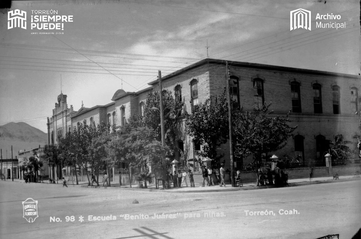 #DatoHistórico

El 15 de septiembre de 1907, fue inaugurada la Escuela Benito Juárez -la primera para niñas-, el mismo día en que la Villa del Torreón fue elevada a la categoría de ciudad. María Trinidad Ramírez fue la primera directora de la institución educativa (1/3)