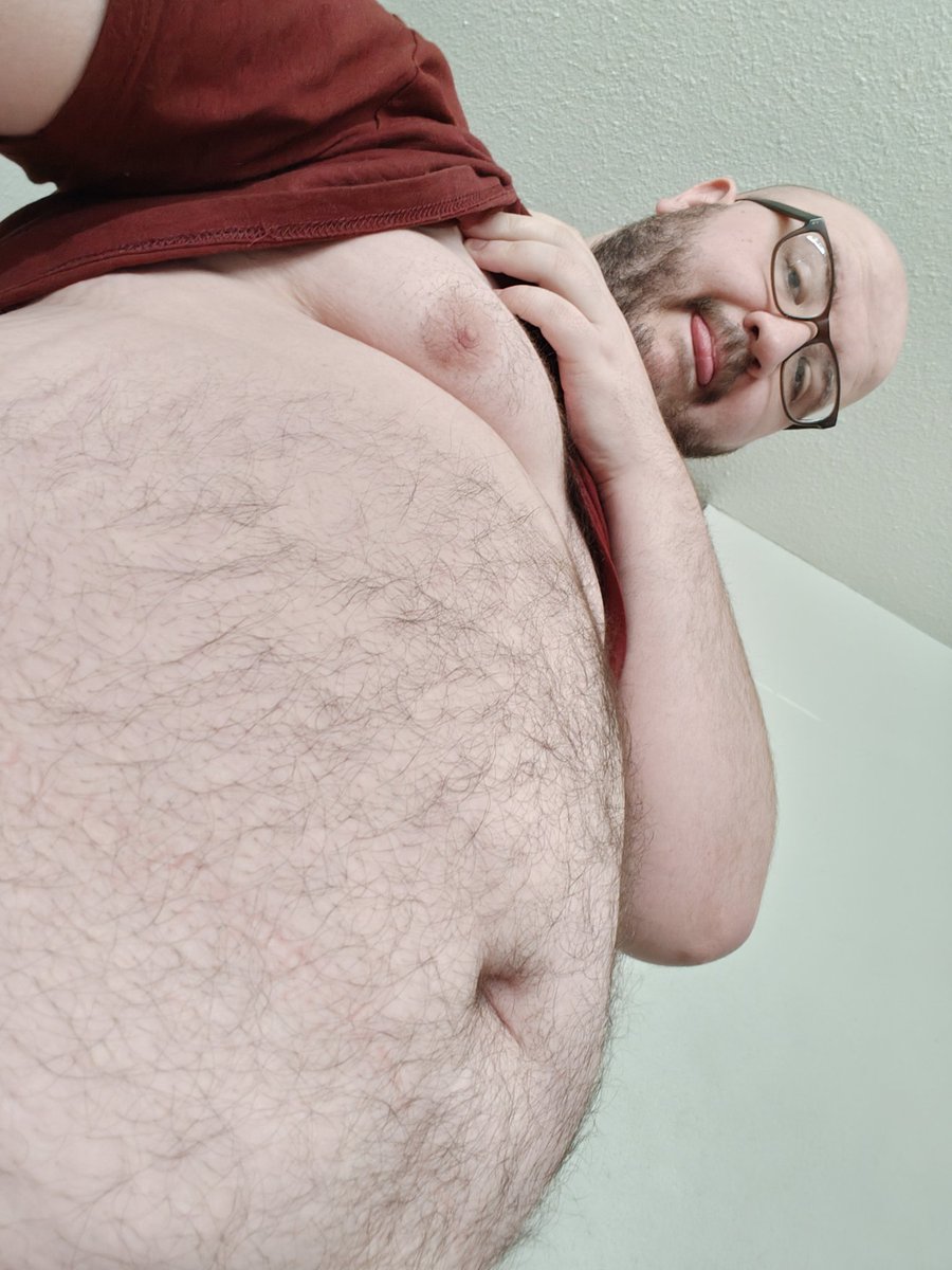 ojdj3600's tweet photo. Something tummy Tuesday. Have a tiddy too. #tummytuesday https://t.co/XnSdrreWh8