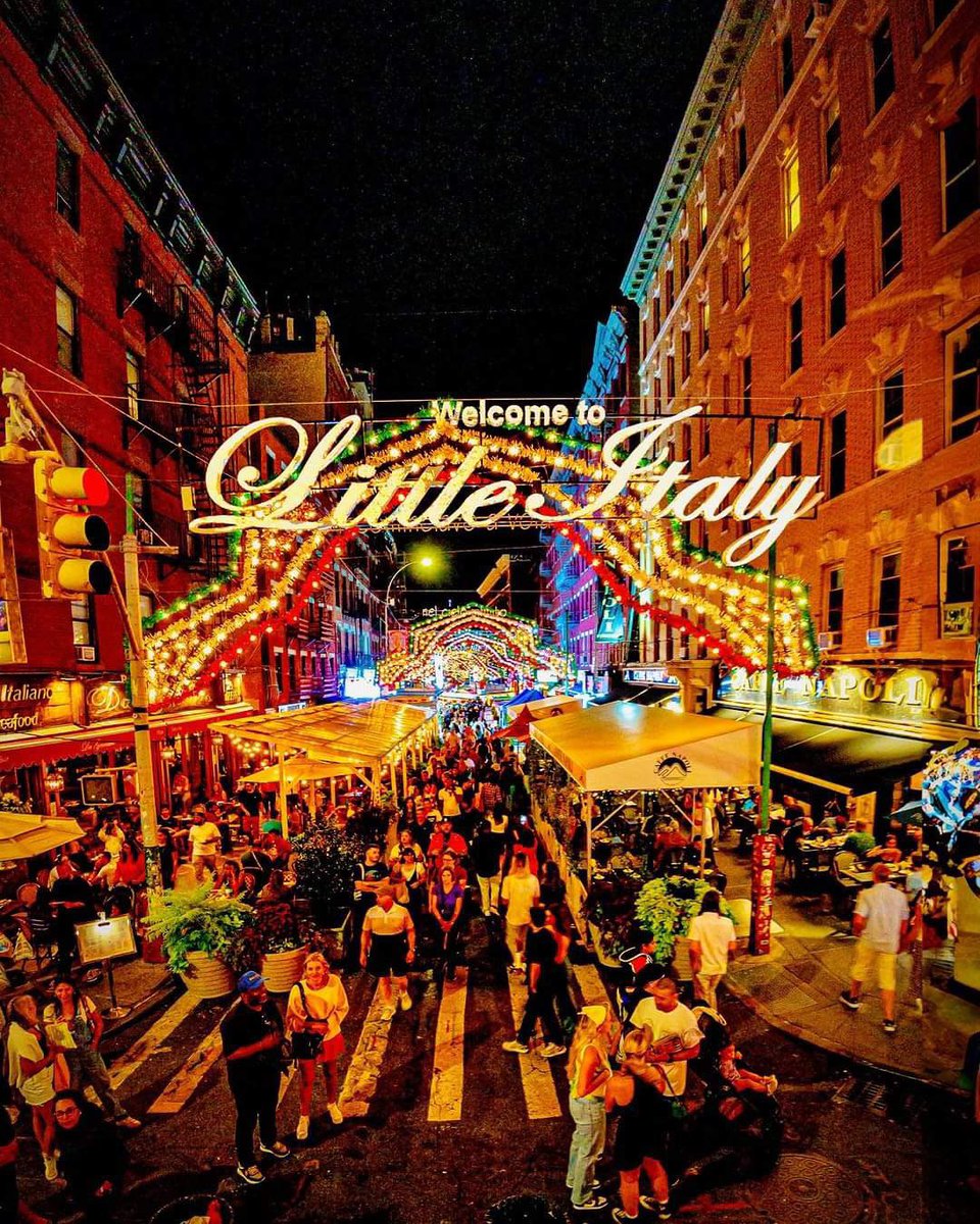 Buona Festa di San Gennaro! Happy San Gennaro Day! 

We ❤️ the many cultural delights we get to experience when we visit Little Italy, especially during the Feast of San Gennaro. 

📸 Photo by <a href="/SanGennaroNYC/">The Feast Of San Gennaro NYC</a> 

#welovenyc #littleitaly #nyc #italianamerican #sangennaro