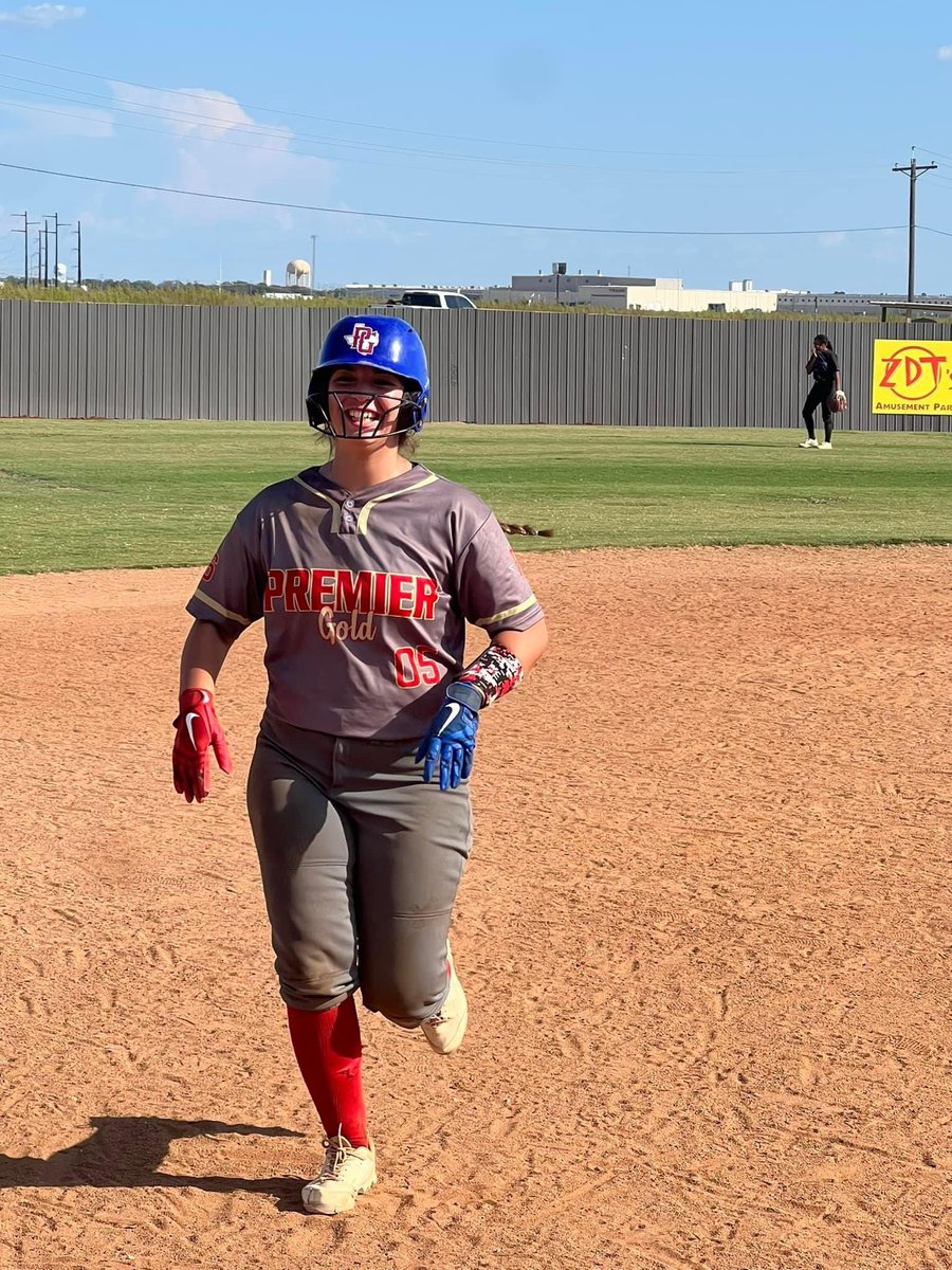 Premier Gold Fastpitch tweet media
