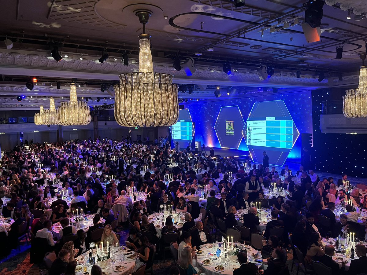 Thanks Stephen Lintott / <a href="/ClydeCoNews/">Clyde & Co</a> for the invite to tonight’s <a href="/LegalBusinessUK/">Legal Business</a> Awards - a great evening and chance to catch up!