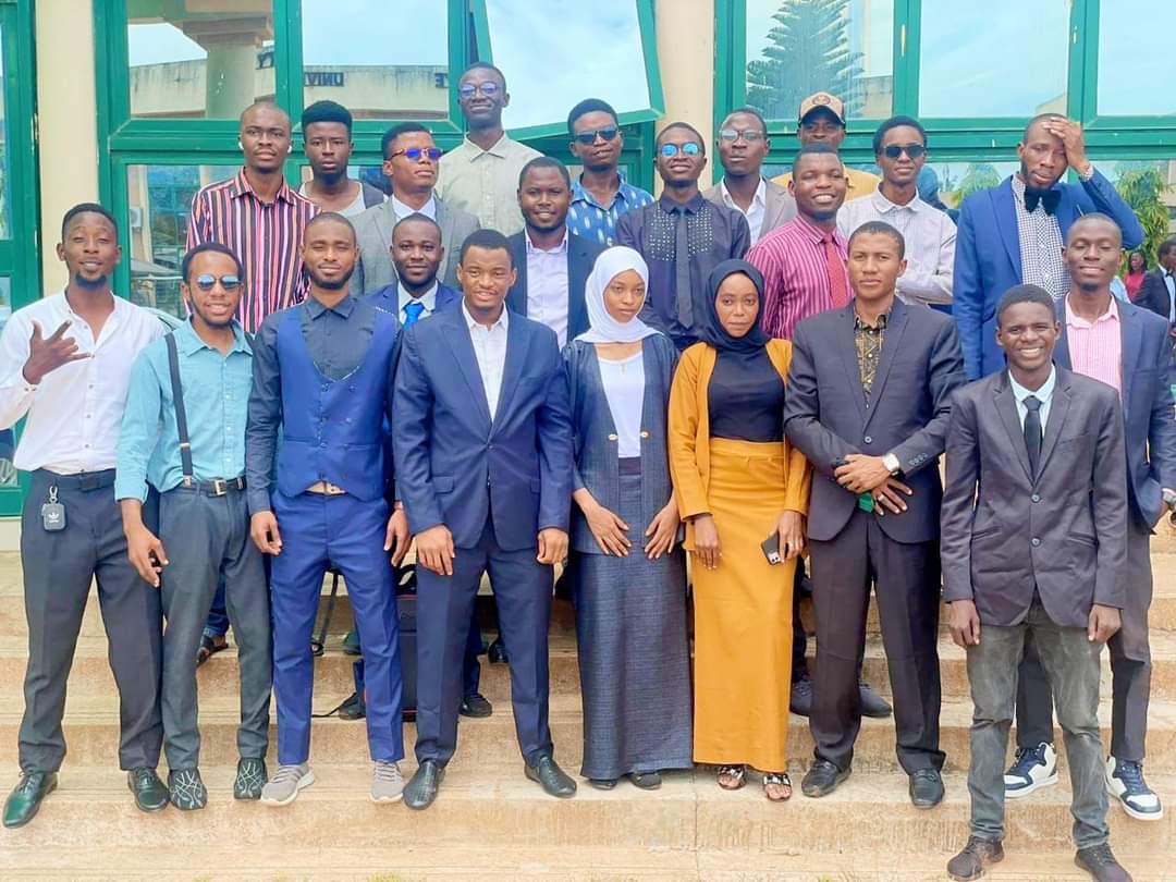 DogarawaAj's tweet photo. Alhamdulillah🙏 

#KASU/18/STUDENT'S WEEK
#DAY_TWO
#morningvibes 🔥🔥🔥
#KASU_Corporate Dresses 😍
#computersciencestudents https://t.co/KoFHBiU1P0