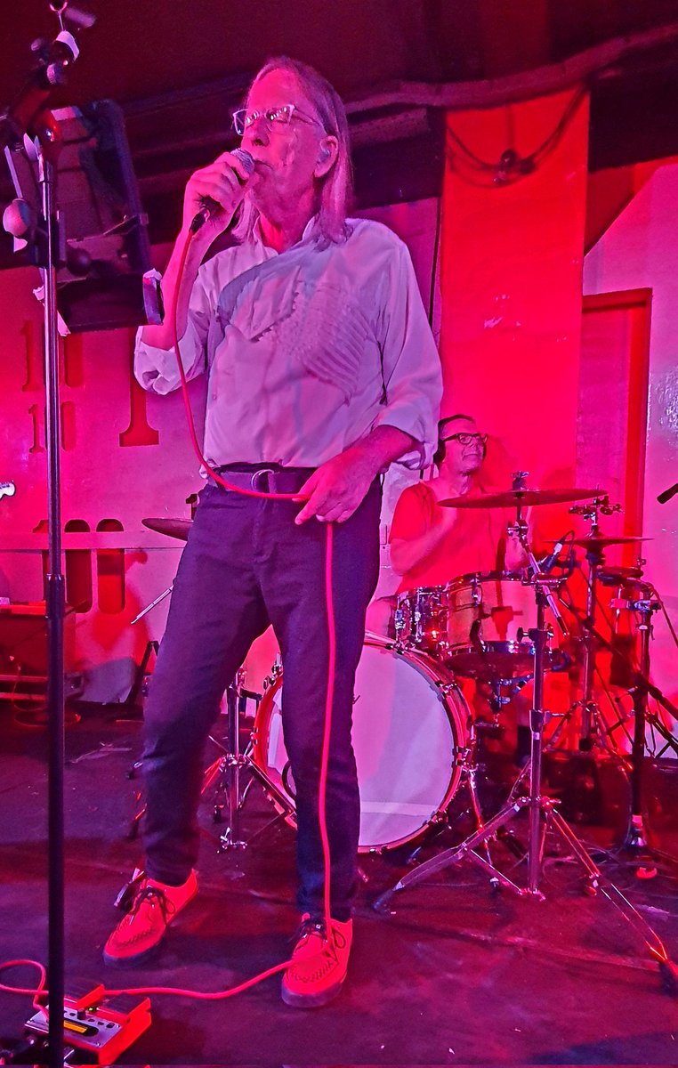 39 years since I last saw <a href="/RedGuitars/">Red Guitars (Temp Band Name) | MD ANT 🎖️</a> FAB to see them again playing most of Slow to Fade Album + some cracking new choonz at <a href="/100clubLondon/">The 100 Club</a> Roger Millington <a href="/YTDS/">Roger Millington</a> guested on Marimba Jive on Melodica + 'The Room' supported, just like 39yrs ago! AWESOME!! Til the next time.. 😎
