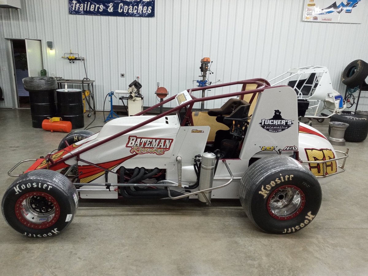 Dave_Whisler's tweet photo. The motor in @SCracer55 was TIRED! Parts shortages and lead times on custom parts have kept us from competition until this weekend @USACNation Four Crown Nationals. Special thanks to Cale Coons for giving up his race night so that dad, @JerryCoonsJr can wheel #55 again. https://t.co/zIzYRuVNZh