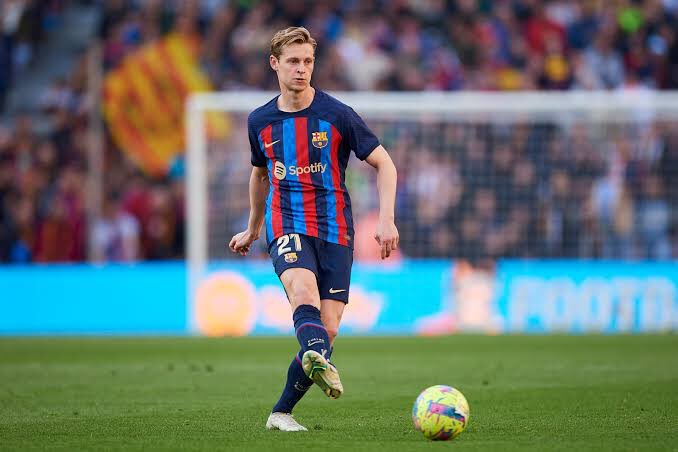 arshmanx's tweet photo. One of the best midfielders itw 🙌🏻🙌🏻
#BarcaAntwerp https://t.co/MQxueeBqrg