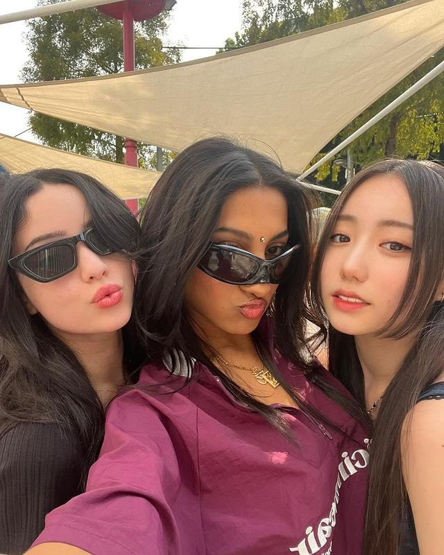larasripics's tweet photo. [Insta Update!]

Thread of #LARA’s recent photos!

Captioned: first couple of days in Korea🥰🥹🙏🏽🫶🏽🫶🏽🙏🏽

#DREAMACADEMYHQ #RAJBERRIES https://t.co/zuLzhiemm0