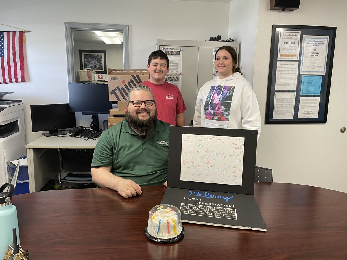 ZumHopeHigh's tweet photo. Hope High appreciates everything that Mr Perry does for us here. He is the best IT around https://t.co/DnJDWudOEC
