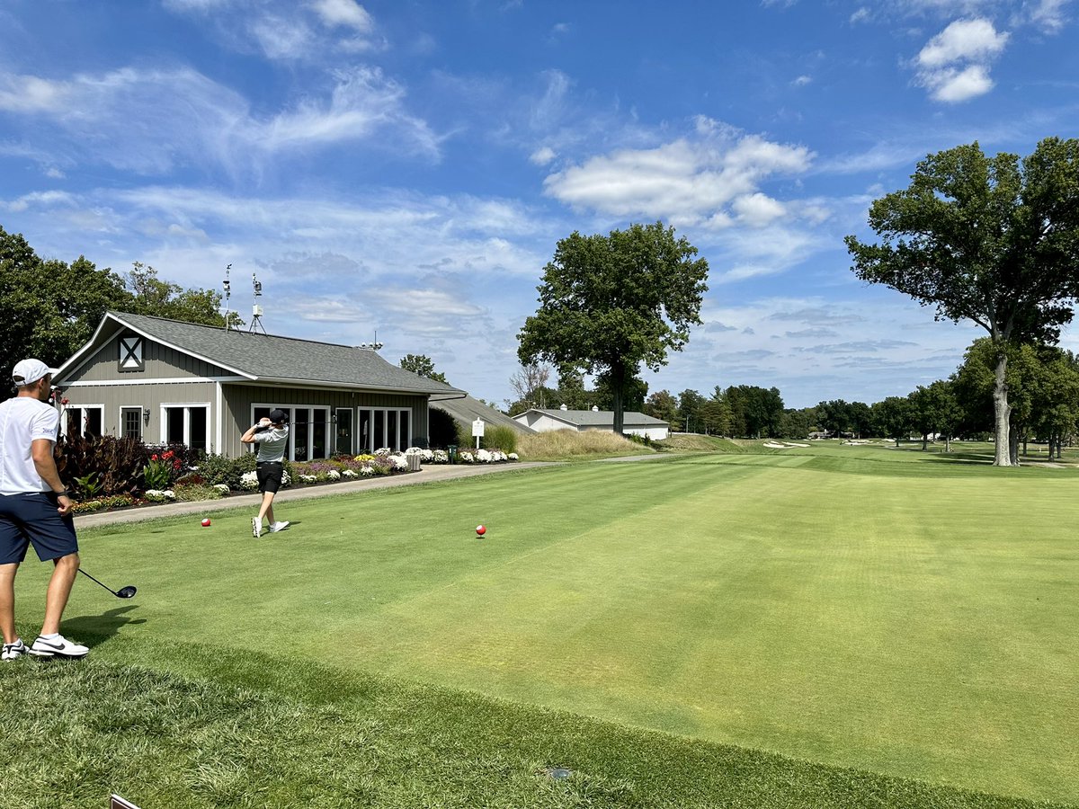 Junior Archie Smith leads the Trojans six spots up the leaderboard to finish T8th as a team in Cincinnati. Archie fires 67, while <a href="/RhettSouth_1/">Rhett South</a> shoots 69 to help the team post the second lowest final round of the day. 

Northwestern next weekend. 

#LittleRocksTeam