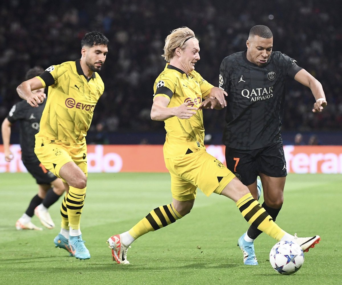 SportPesa's tweet photo. 🚨HT' PSG 0 - 0 BVB. PLAY LIVE!🔥

A goalless first half! 

Which side will open the scoring in the 2nd half?

#ShindaMoreNaSportPesa | 📸 Courtesy https://t.co/dZwFCVoVgC