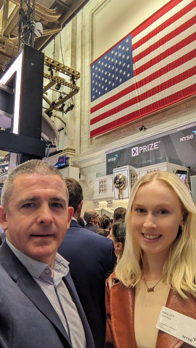 DH_PlantVillage's tweet image. At @NYSE for @xprize closing of the bell with @AnoushehAnsari having the honor. For #ClimateWeek2023 with @kateott44