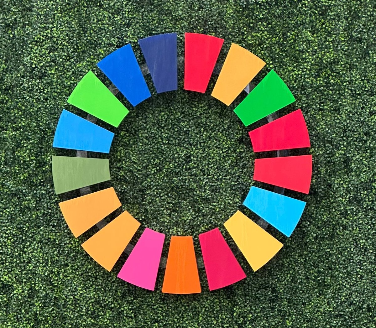 Monaco_ONU's tweet photo. #SommetODD Dialogue5 #unité #Solidarité, SAS le Prince Albert II : « nous ne laisserons personne de côté et sommes déterminés à poursuivre notre soutien » #programme2030 #ObjectifsMondiaux #ODD #SDGs
@TheGlobalGoals @SDG2030 https://t.co/Ngpw08uS7T