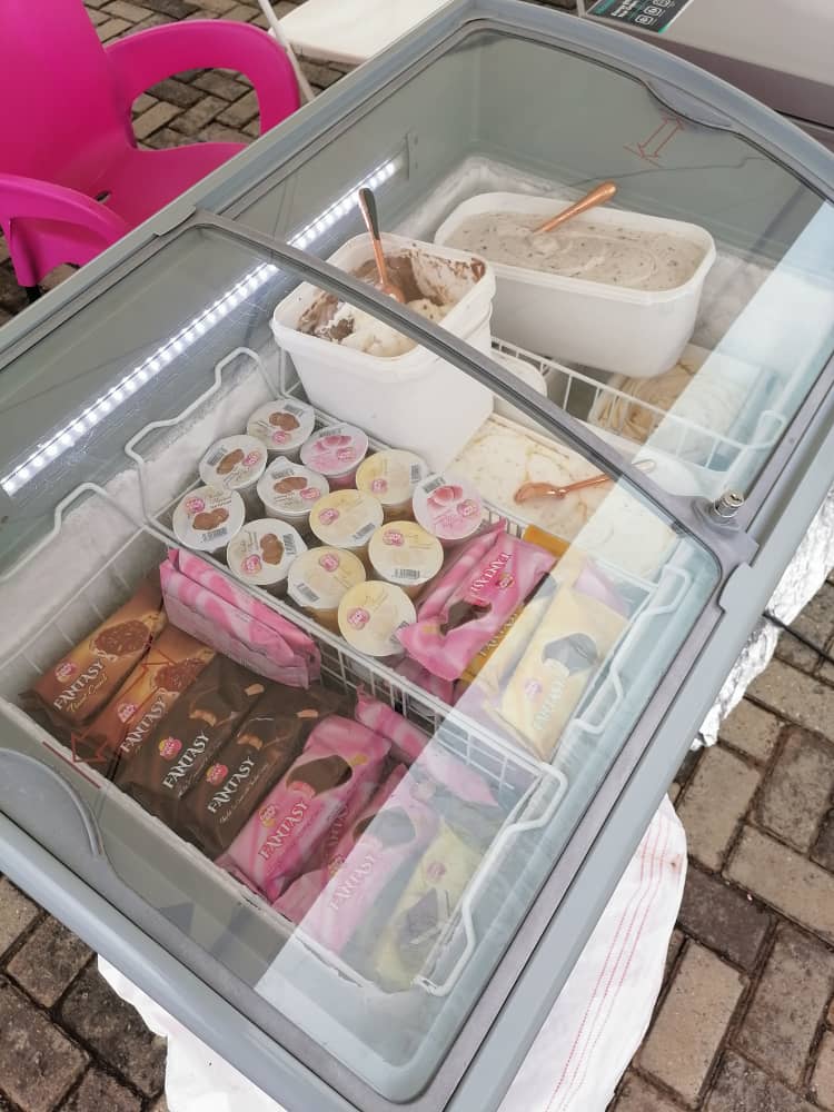 KendraAbedu's tweet photo. Explore an array of delightful 'abele' flavors – vanilla, coffee, coconut, cocoa mango, and more! 🍨🫐 Indulge your taste buds by visiting our Dansoman shop closer to Kojo Shoes or giving us a call on 0246237522 to place your order. We can't wait to serve you! 📞🥳❤️ https://t.co/pU0QNx8x9R