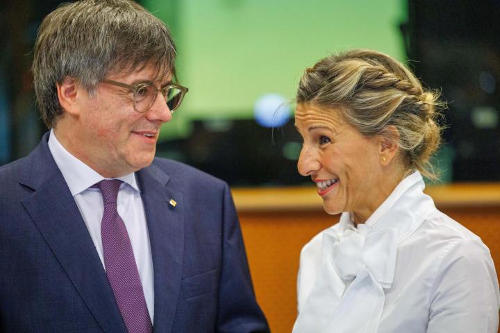 PacoGarciaReus's tweet photo. *Se pacta con un prófugo de la justicia su amnistia, de un partidos político de la extrema derecha catalana, para que no gobiernen la derecha.

Me lo expliquen https://t.co/MWjy4I9Pfw