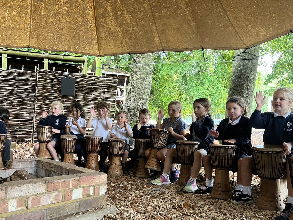 DanesfieldY2's tweet photo. 2C started the week of with a bang…🥁🪘#drumming @DanesfieldSchl https://t.co/49axQjhygP