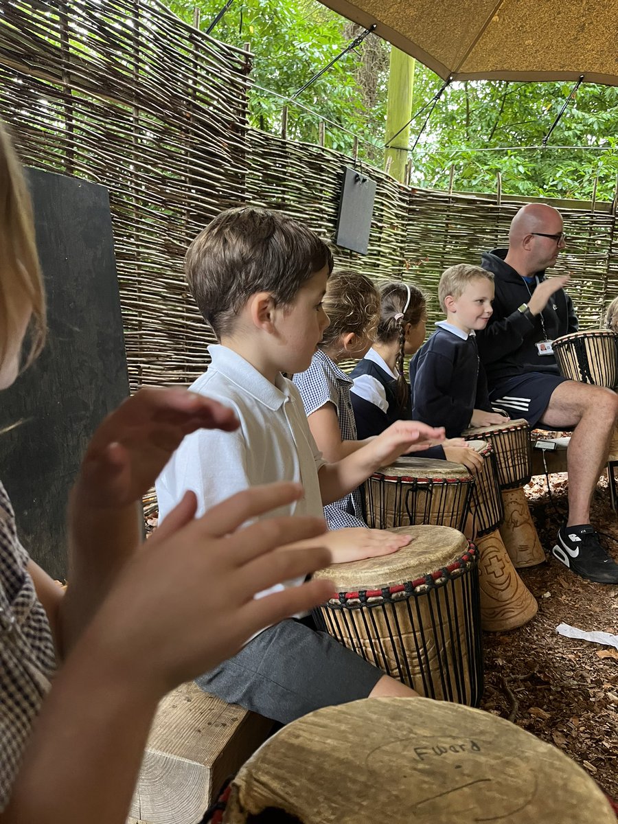 DanesfieldY2's tweet photo. 2C started the week of with a bang…🥁🪘#drumming @DanesfieldSchl https://t.co/49axQjhygP