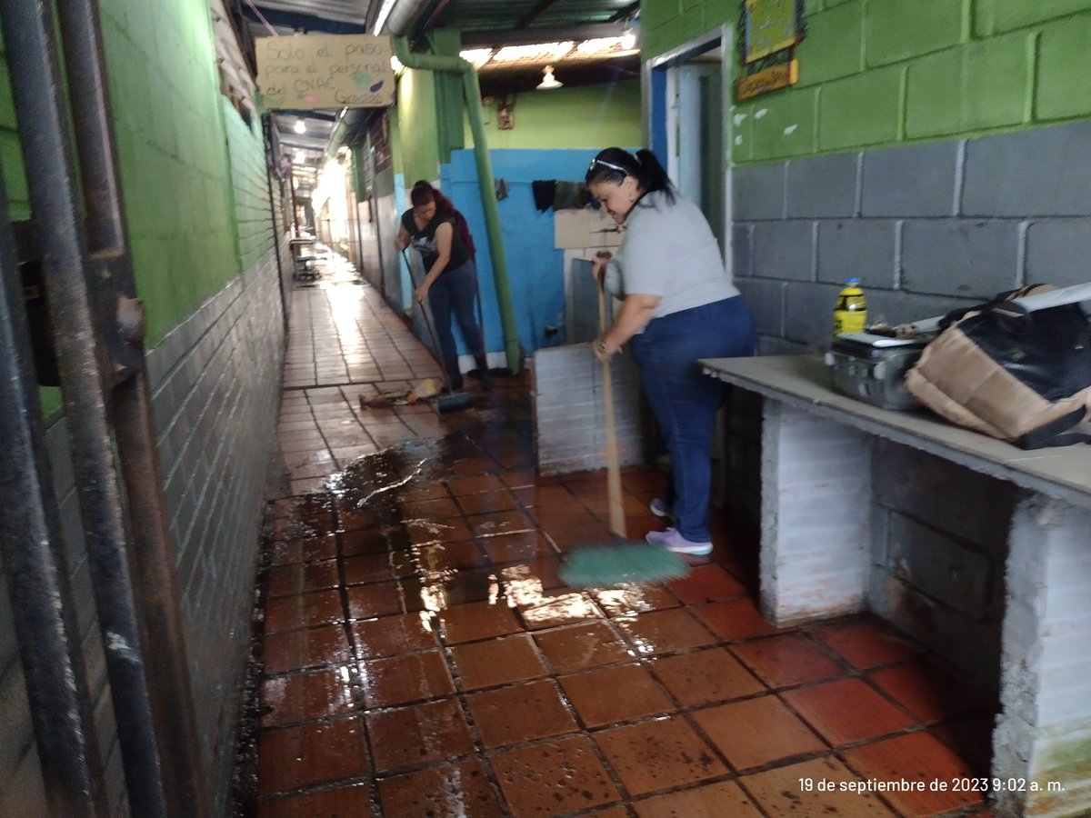 Jornada de limpieza y saneamiento en <a href="/EBAbejal/">EB EL ABEJAL</a> Municipio <a href="/GuasimosCra/">Guásimos CRA</a> Estado <a href="/CDCE/">Cdce</a> Circuito <a href="/Ceduc01MG/">CIRCUITO EDUCATIVO 201001001 GUASIMOS</a> <a href="/Crazet2011/">Crazet2011</a> @SPETachira <a href="/Berzabethg1/">Berzabethgandicaoficial</a> @MPPEDUCACION