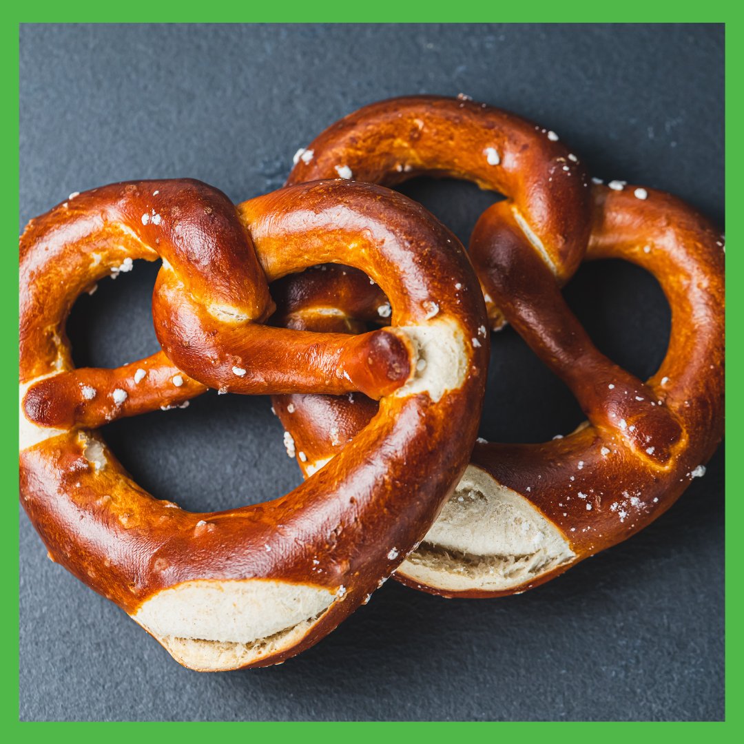 familyapp's tweet photo. Fall is just around the corner! 🍁🍂

So enjoy the season with these tasty fall snacks. Read on for more sweet and savory ideas.🍎🥨🍿

What are your favorites?

https://t.co/NR2R5Gb2ce

#fallsnacks #fallflavors #fallrecipes #fallsnackrecipes #homemadepretzels #snacksforkids https://t.co/WgpBP16pvS