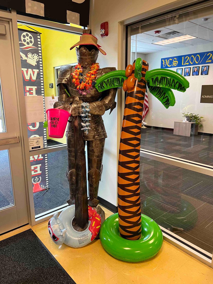 vancecharter's tweet image. 🌴Tropical Tuesday🌴